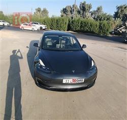 تسلا موديل 3